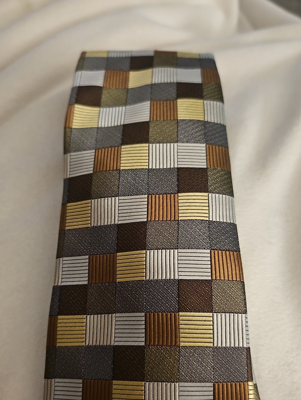 JOHN SPARKS Silver Brown and Yellow Psychedelic Geometric Basketweave Tie - Picture 4 of 9